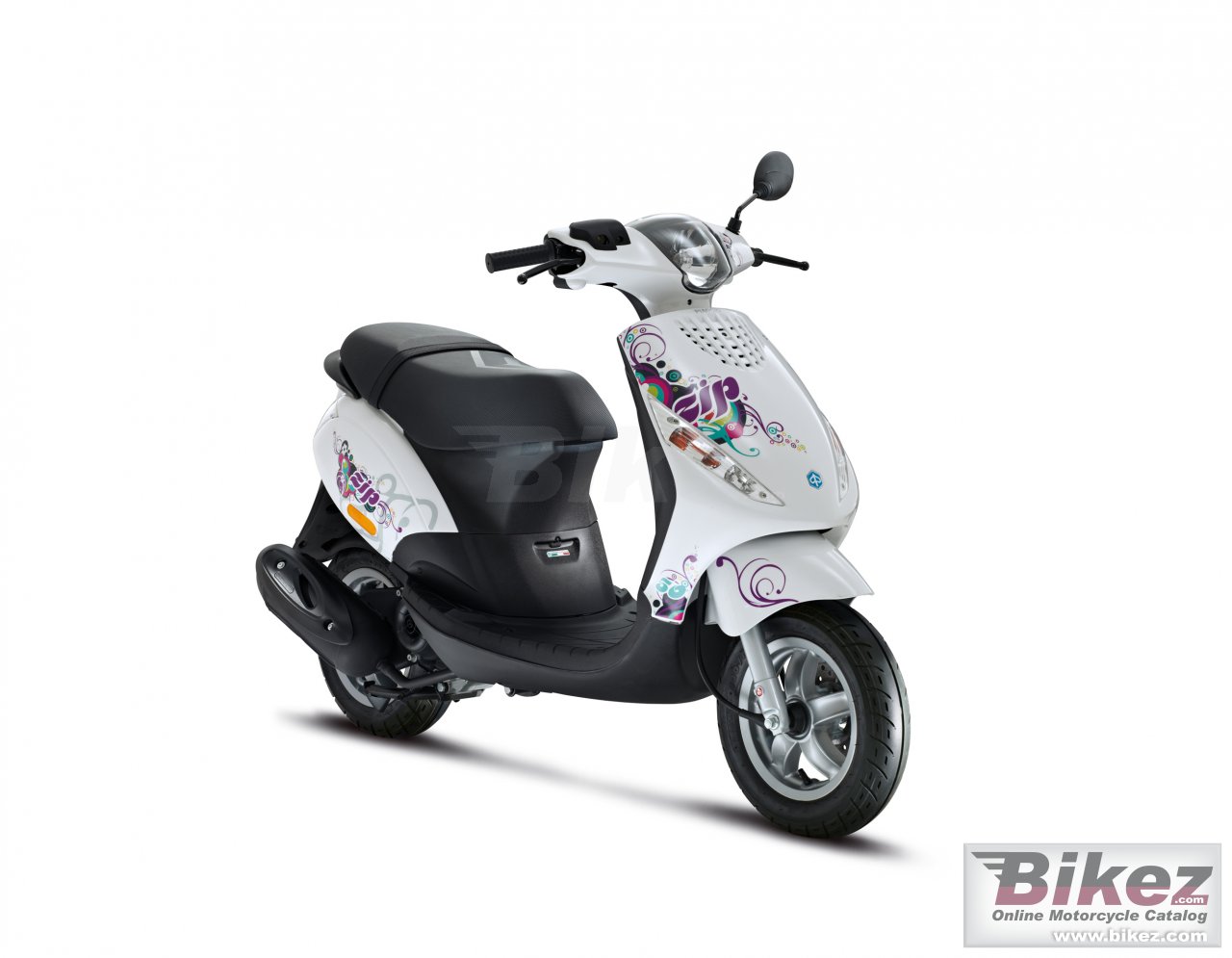 Big Piaggio zip special edition picture and wallpaper from Bikez.com